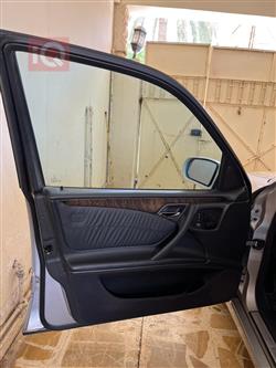 مێرسێدس بێنز E-Class
